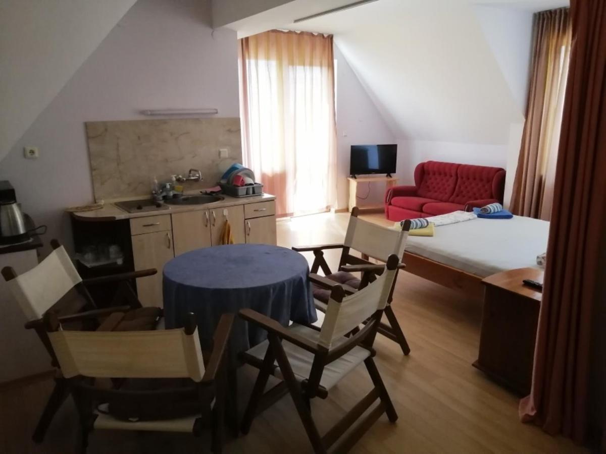 Guest House "Zora - Sarafovo" Burgas Zewnętrze zdjęcie