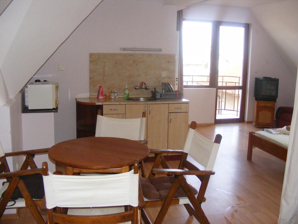 Guest House "Zora - Sarafovo" Burgas Zewnętrze zdjęcie