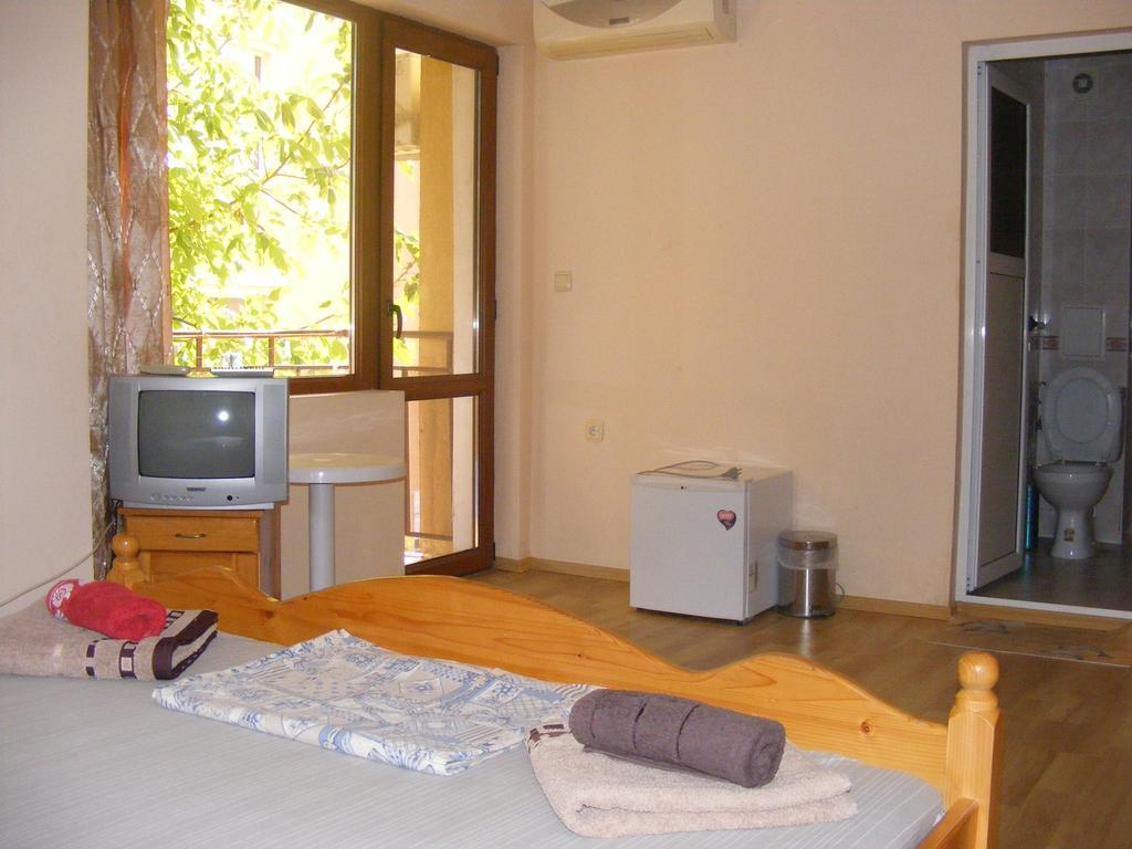 Guest House "Zora - Sarafovo" Burgas Zewnętrze zdjęcie