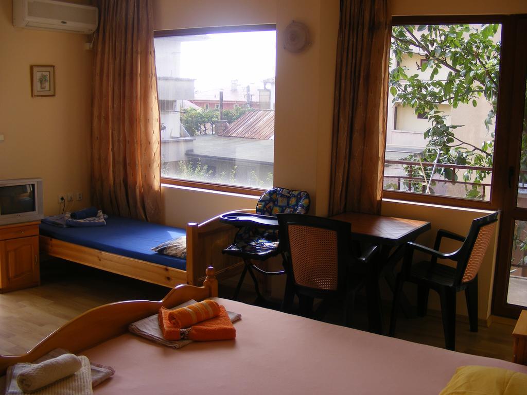 Guest House "Zora - Sarafovo" Burgas Zewnętrze zdjęcie